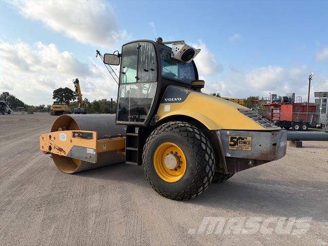 Volvo SD100D Trilrolwalsen