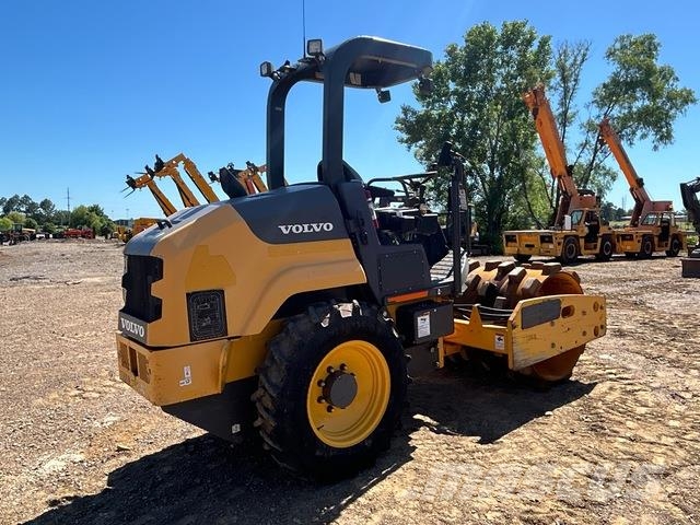Volvo SD45B Egydobos hengerek