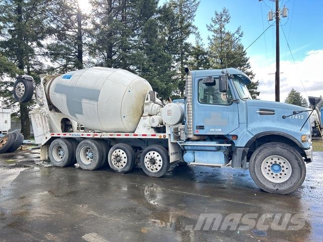 Volvo VHD104F Anders