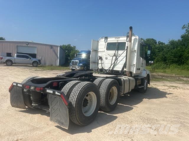 Volvo VNL Dragbilar