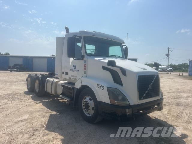 Volvo VNL Dragbilar