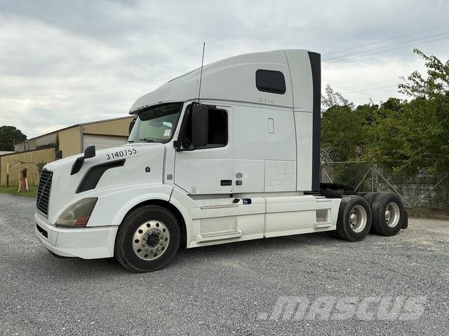 Volvo VNL وحدات الجر