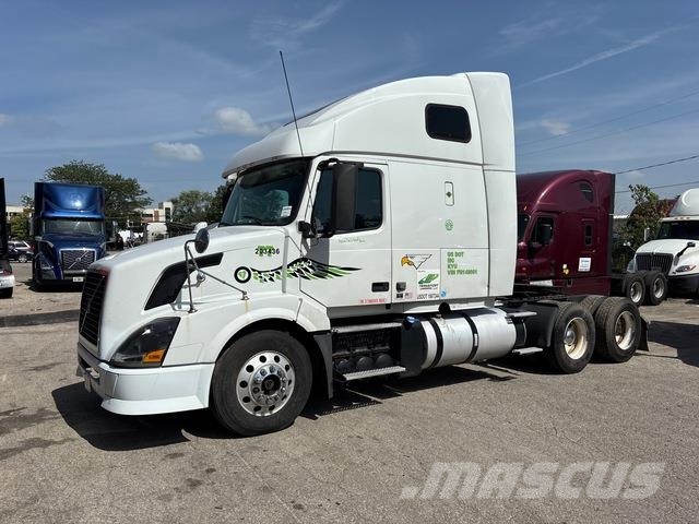 Volvo VNL Tracteur routier