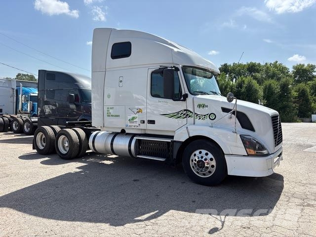 Volvo VNL Tracteur routier