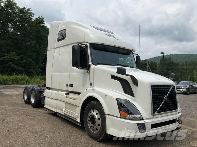 Volvo VNL Тягачі