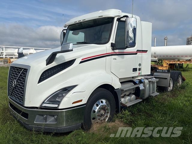 Volvo VNL Trekkers