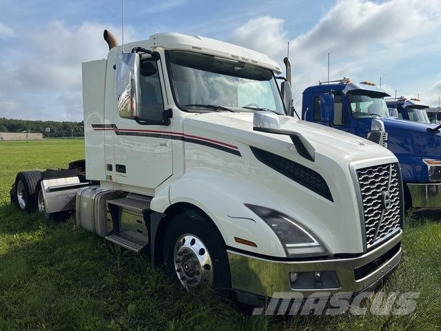 Volvo VNL Trekkers