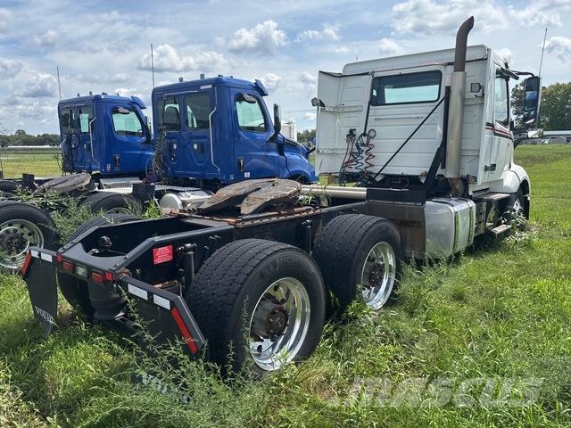 Volvo VNL Trekkers