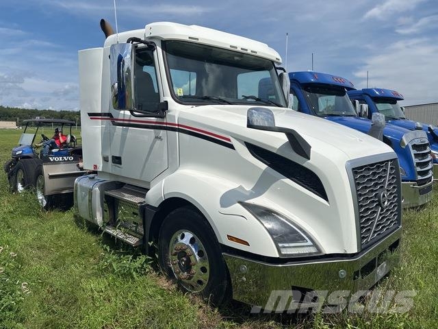 Volvo VNL Trekkers