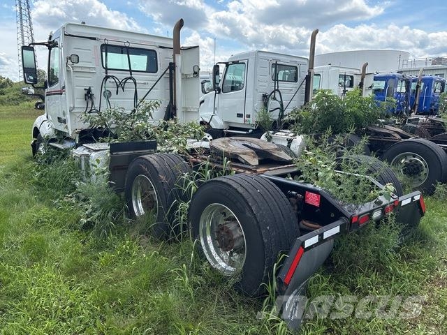 Volvo VNL Trekkers