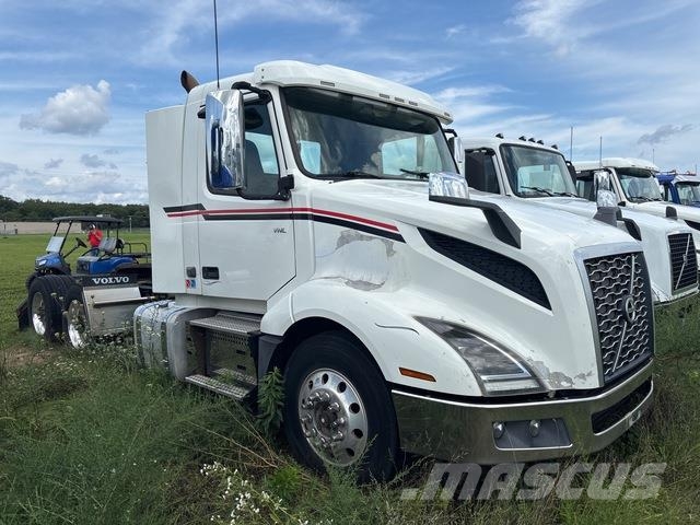 Volvo VNL Trekkers