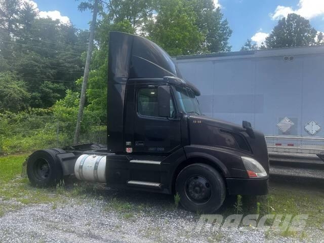Volvo VNL Prime Movers