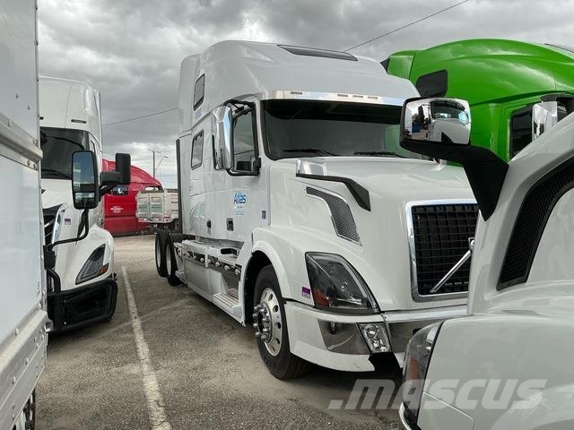 Volvo VNL Prime Movers