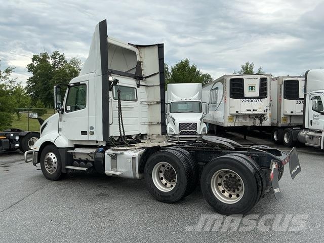 Volvo VNL Prime Movers