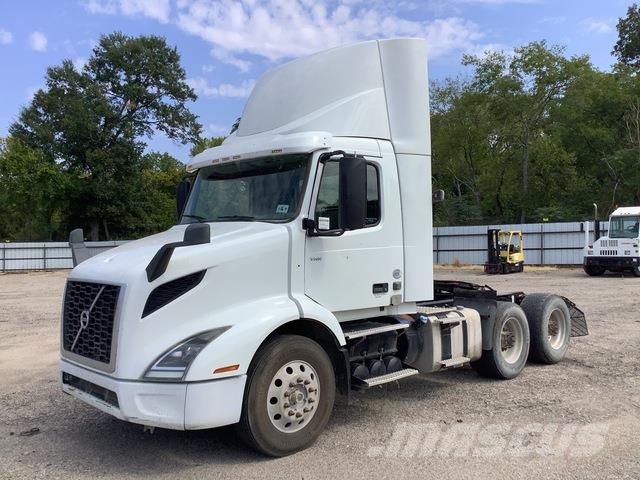 Volvo VNL Vilcēji