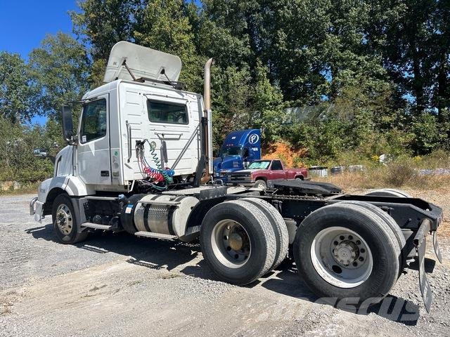 Volvo VNL Prime Movers