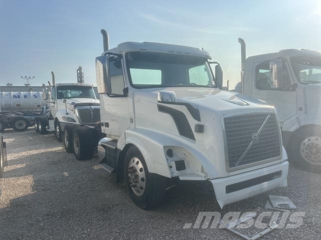 Volvo VNL Sattelzugmaschinen