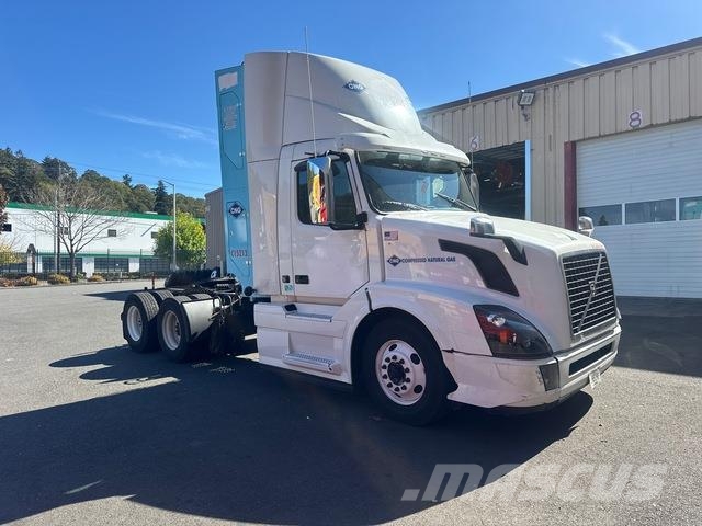 Volvo VNL Sattelzugmaschinen