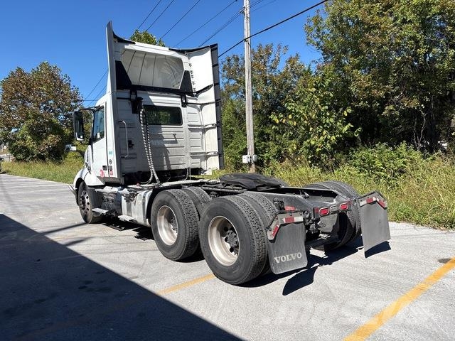 Volvo VNL 300 Vilcēji