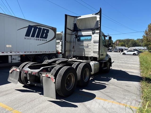 Volvo VNL 300 Vilcēji