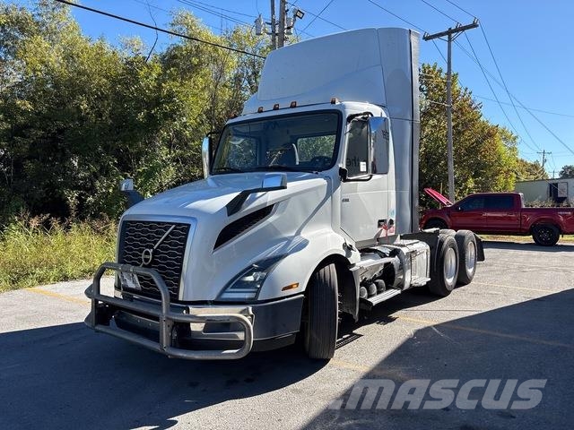 Volvo VNL 300 Vlačilci
