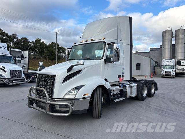 Volvo VNL300 Vilcēji
