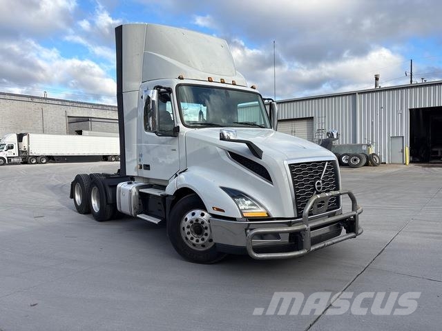 Volvo VNL300 Vilcēji
