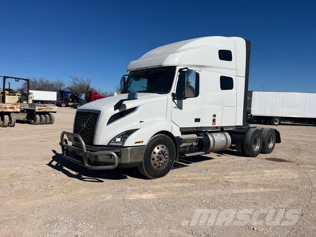 Volvo VNL64T760 Prime Movers