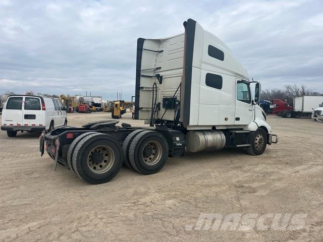 Volvo VNL760 Prime Movers