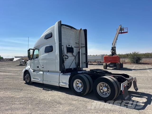 Volvo VNL760 Tegljači