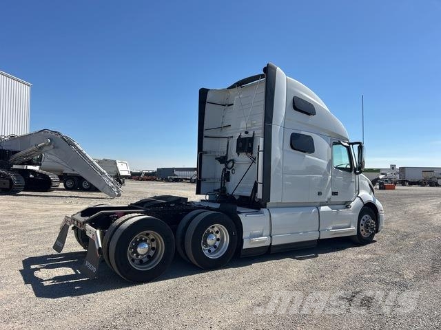 Volvo VNL760 Tegljači