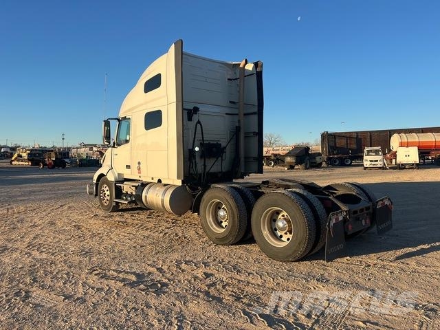  Volvo  VNL860 Prime Movers