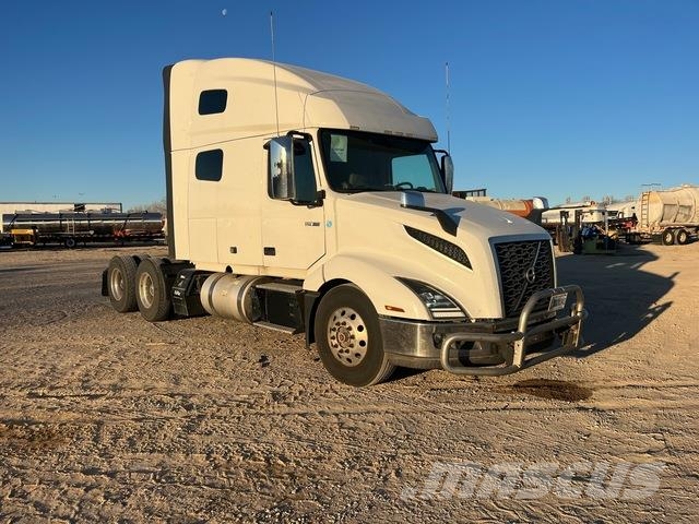 Volvo  VNL860 Prime Movers