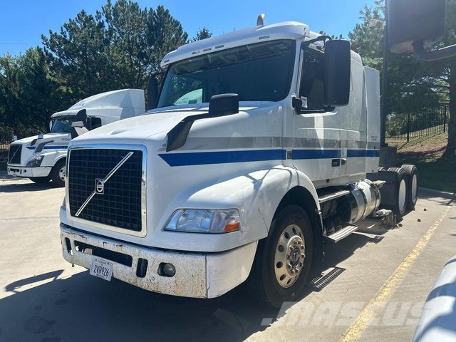 Volvo VNM Prime Movers