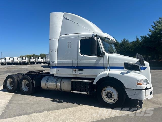 Volvo VNM Sattelzugmaschinen