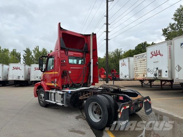 Volvo VNM Τράκτορες