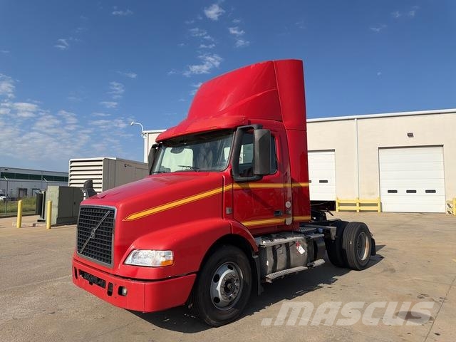 Volvo VNM Τράκτορες