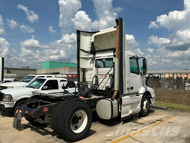 Volvo VNM Trekkers