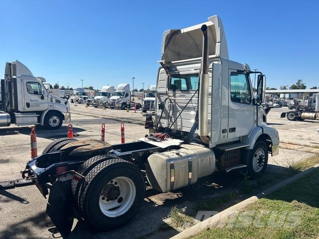 Volvo VNM Sattelzugmaschinen