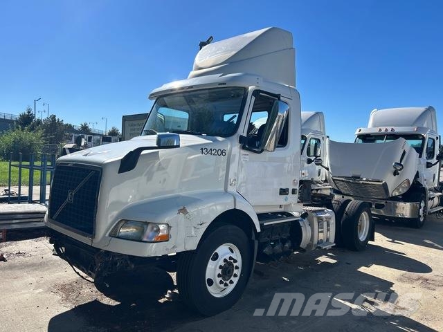 Volvo VNM Sattelzugmaschinen