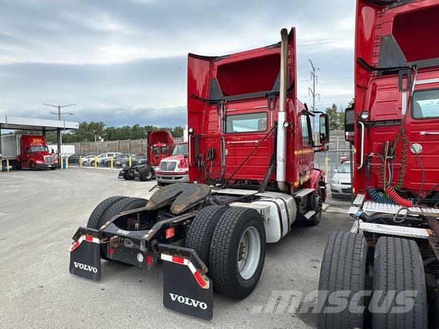 Volvo VNM42T Sattelzugmaschinen