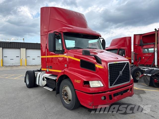 Volvo VNM42T Sattelzugmaschinen