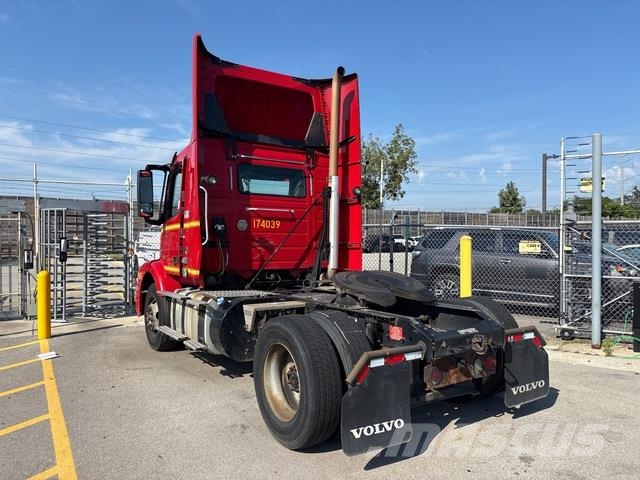 Volvo VNM42T Sattelzugmaschinen