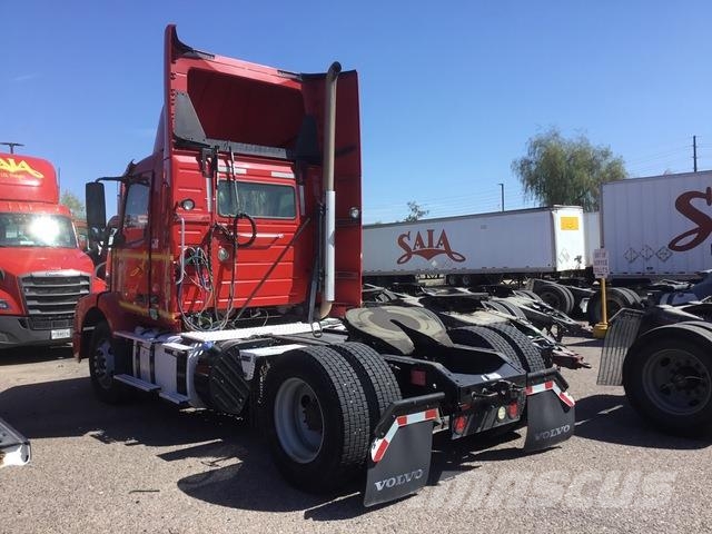 Volvo VNM42T Sattelzugmaschinen