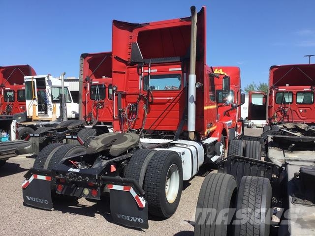 Volvo VNM42T Sattelzugmaschinen