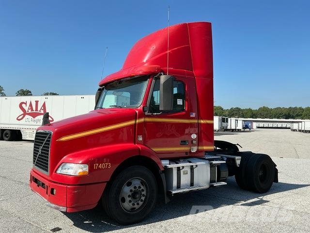 Volvo VNM42T Sattelzugmaschinen