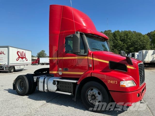 Volvo VNM42T Sattelzugmaschinen