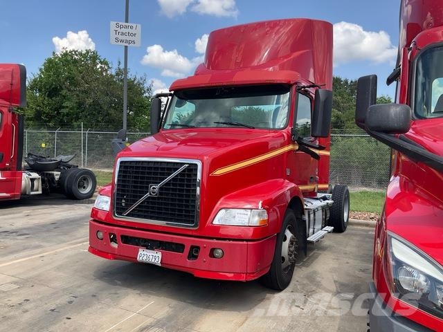 Volvo VNM42T Sattelzugmaschinen