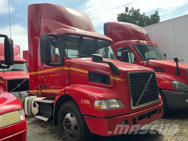 Volvo VNM42T Sattelzugmaschinen