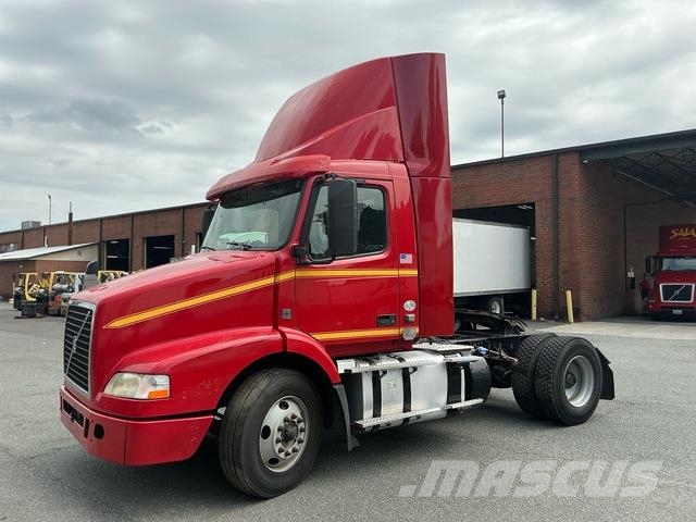 Volvo VNM42T Sattelzugmaschinen